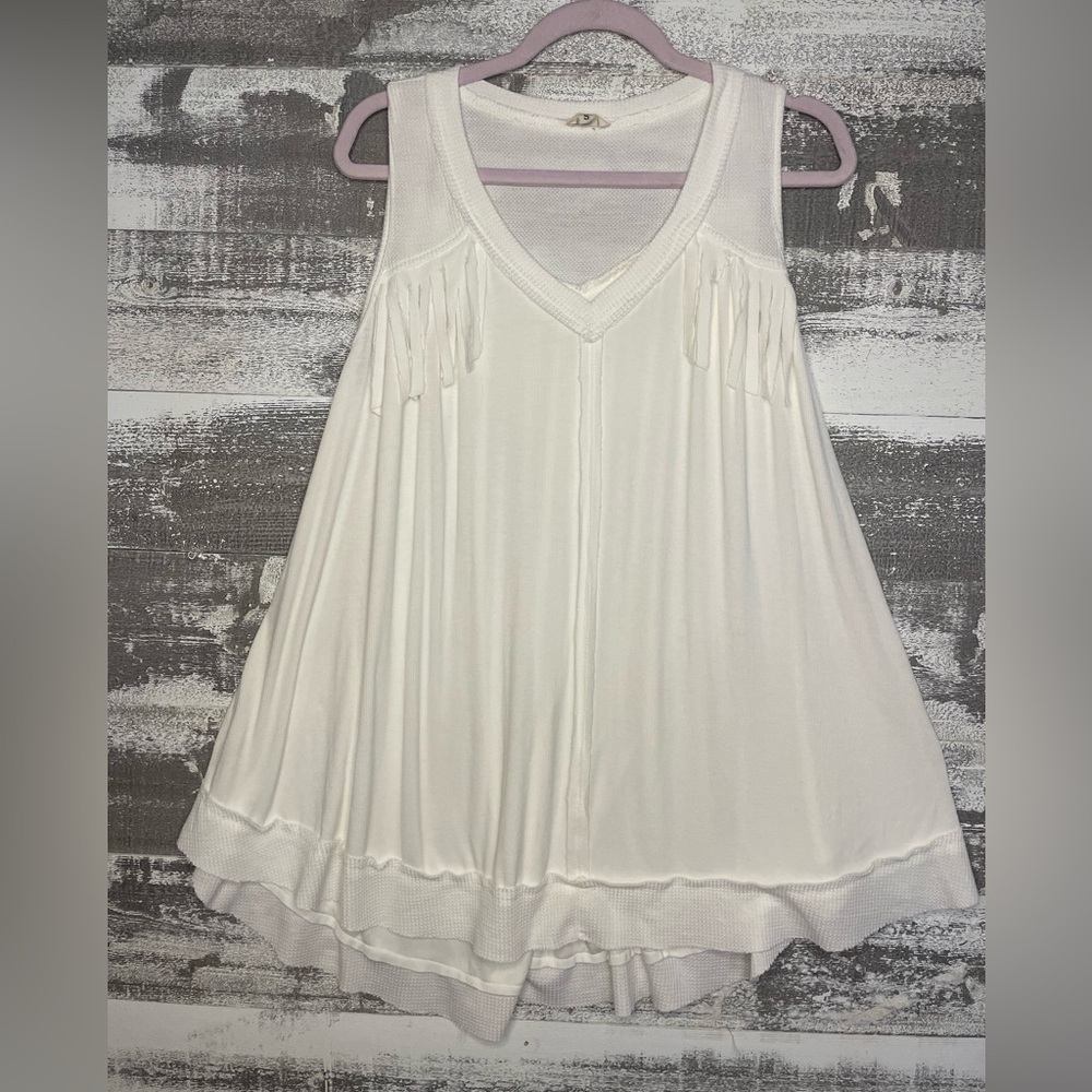 Flowy White V-Neck Fringe Trim Tank Top